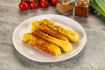 Crispy breaded mozarella cheese sticks