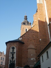 中央市場広場に建つ聖マリア教会（ポーランド：クラクフ）