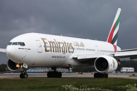 Emirates Airlines Boeing 777-200