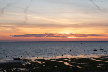 Lever de soleil sur Saint-Martin de Ré, ile de Ré en France, Europe