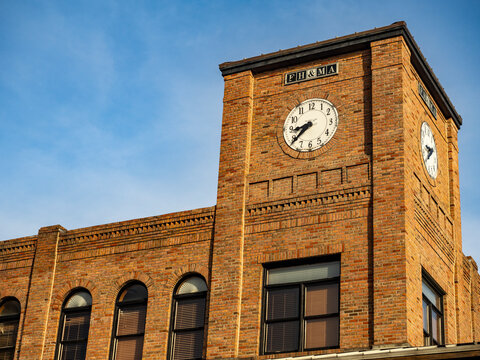 Building with Clock in Tallahassee, Florida
