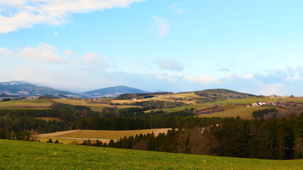 Naklejka premium Wiesen, Felder und Wälder der Buckligen Welt, Niederösterreich