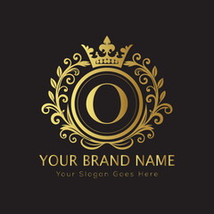 Fototapeta premium Letter Luxury brand logo design with a royal gold crown emblem and elegant typography 