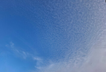 Obraz premium small cumulus clouds in the sky