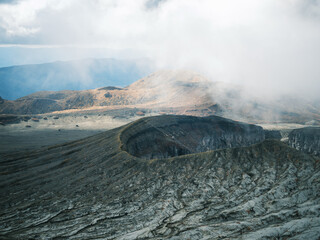 中岳から見た阿蘇山火口