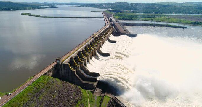 Tucuru&iacute; Par&aacute; Brazil Hydroelectric Plant, Dam