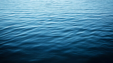 Naklejka premium Vertical photography capturing a calm water surface