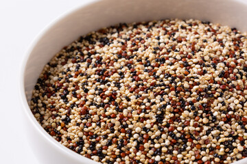 トリコロールキヌア