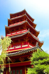 Obraz premium Close-up view of a meticulously crafted roof structure, likely part of an Asian pagoda or temple.