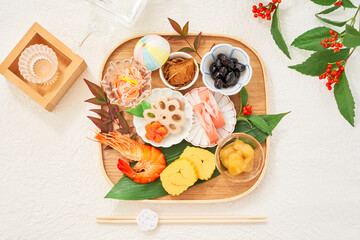 美しく盛り付けられたワンプレートおせち &ndash;&nbsp;お正月を彩る一口サイズのおせち盛り合わせ