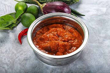 Indian cuisine - butter chicken with sauce