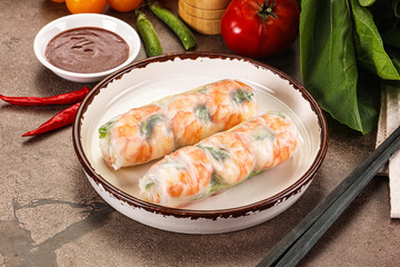 Vietnamese spring roll with prawn
