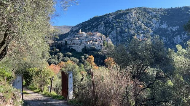 Frankreich im Winter bei Monaco