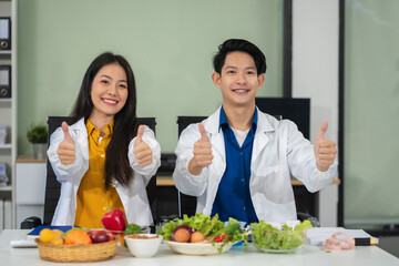 Microbiologists & Nutrition Specialists, Molecular Analysis in Food Science Labs.