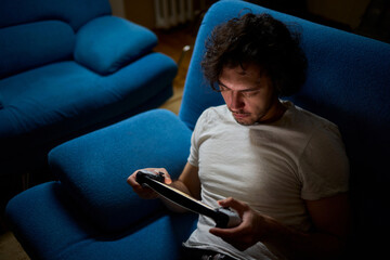 Enjoy an exciting gaming session with a handheld console full of thrills and adventures © Евгений Вершинин