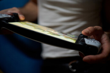 Enjoy an exciting gaming session with a handheld console full of thrills and adventures © Евгений Вершинин