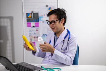 Young Asian Nutritionist, Health Doctor, Fruit, Weight Loss