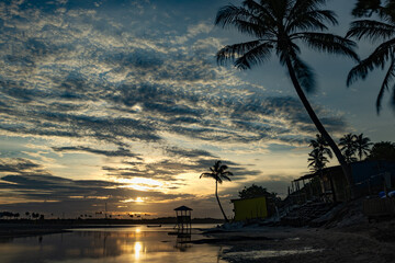 POR DO SOL NA BARRA DO JACU&Iacute;PE