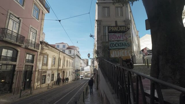 Lisboa &eacute; uma cidade vibrante e hist&oacute;rica, conhecida pela sua luz &uacute;nica, colinas com vistas deslumbrantes, bairros pitorescos e uma mistura perfeita de tradi&ccedil;&atilde;o e modernidade.