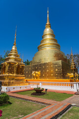 Fototapeta premium Wat Chedi Luang in Thailand