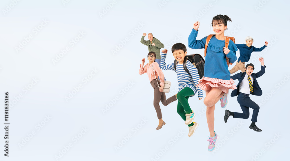 Aufkleber 家族、ファミリー、親子、ジャンプ、元気、笑顔、スタート、小学生、教育、入学、女の子、男の子、兄弟、三世代、パパ、ママ、おじいちゃん、おばあちゃん、グループ、全身、勉強、通学、ポジティブ、飛躍、飛ぶ、躍動感、アクティブ、アクション、挑戦、チャレンジ、成長、目標、キャンペーン、チャンス、やる気、モチベーション、喜ぶ、サポート、支援、子育て、育児、ランドセル、日本人、白バック、切り抜き、横長、バナー、広