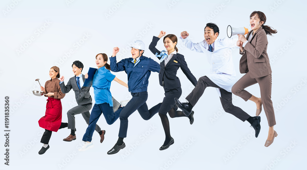 Poster ジャンプ、仕事、転職、職業、人材、採用、雇用、労働者、日本人、スタート、多様性、専門家、プロフェッショナル、様々、人々、アルバイト、応援、ダッシュ、走る、飛び出す、ビジネス、働く、就職、フリーランス、個人事業主、医師、作業員、看護師、ビジネスパーソン、調理師、資格、専門学校、社会人、希望、元気、笑顔、アクティブ、キャリア、チャレンジ、挑戦、サクセス、成長、目標、ゴール、全身、白バック、切り抜き、広