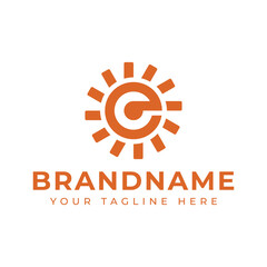 Fototapeta premium Letter E Sun Logo, symbolizing energy, growth, and innovation