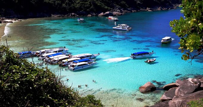 Similan Archipelago.Sun, sand, coast and clear water.The Similan Islands are known as the "Coral Garden", where you can see spectacular coral reefs, and a large number of Dori fish and clownfish swim 
