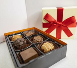 ギフトチョコ
