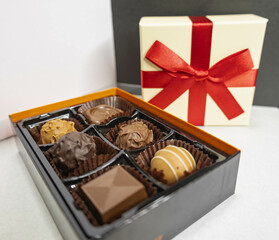 ギフトチョコ