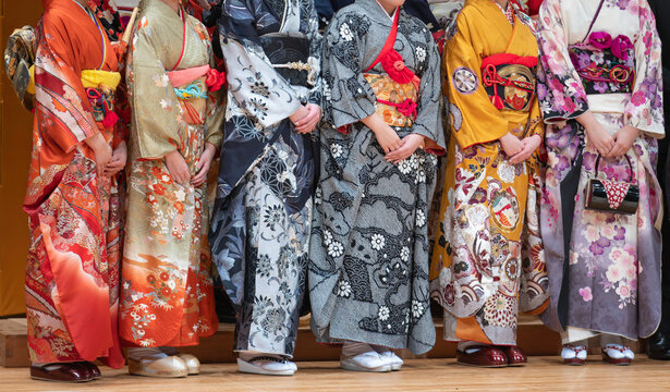 成人式で成人振袖の成人が美しい姿