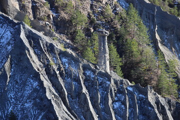 demoiselles coiffées de Théus, Haute Alpes