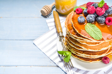 American pancakes with fresh berries