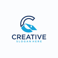 Obraz premium Letter C building logo design house logo C with building roof concept