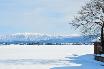 雪の五頭連峰（新潟県）