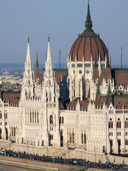 Obraz premium Hungary's Parliament building in Budapest by the Danube river