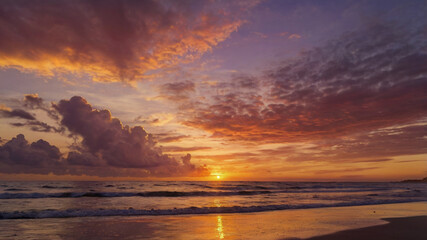 Obraz premium sunset on the beach