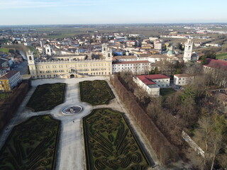Veduta aerea del Palazzo Ducale di Colorno a Parma e dei suoi giardini, noto anche come Reggia di Colorno, è un edificio nel territorio di Colorno (provincia di Parma), Emilia Romagna, Italia