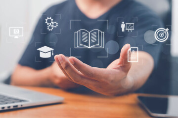 Education, E-learning technology concept. AI and machine learning enhance personalized learning. Technology course, business training. E-learning, online education, education, internet learning.