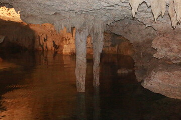 CAVERN CENOTES