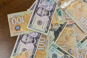 Canadian and United states Dollar bank notes