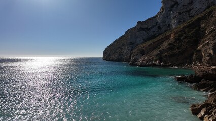 Vistas de la famosa Cala de la Granadella en Javea, Xabia, Alicante (España) 