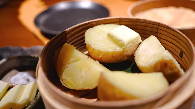 北海道産ジャガイモを使ったじゃがバター