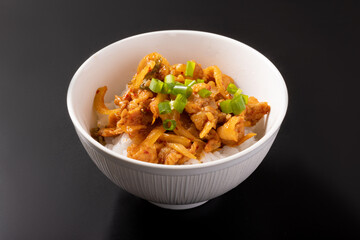 豚キムチ丼