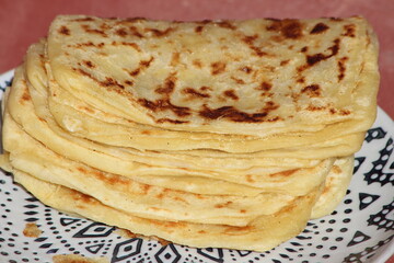 A close-up of the traditional Moroccan flatbread known as msemmen or msemen