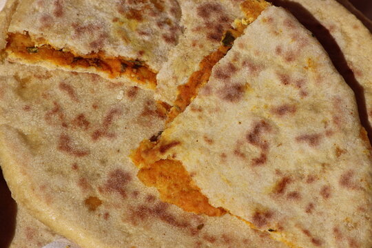 Aghroum ntdount, Aghroum ntadount, traditional berber bread in morocco