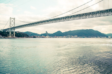 関門海峡大橋(下関側から)