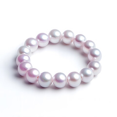 Obraz premium Top view natural pearl women bracelet or necklace, isolated on a white background
