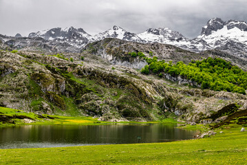 Route to Covadonga, Lakes, Mountains, Cangas de Onis, Asturias, Picos de Europa, Spain