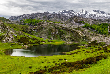 Route to Covadonga, Lakes, Mountains, Cangas de Onis, Asturias, Picos de Europa, Spain